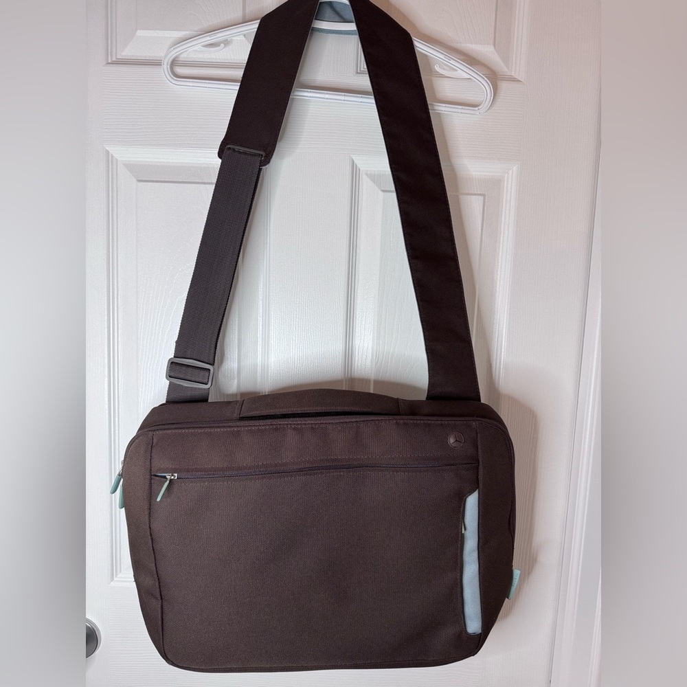 NWT Vintage Belkin Brown with Light Blue Large Messenger/Laptop Bag